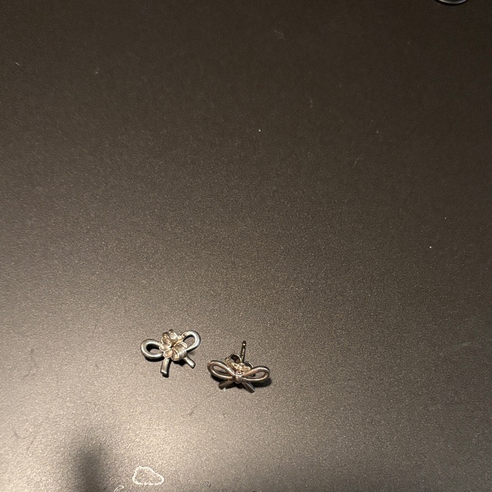 J57 TIFFANY AND CO Silver Bow Stud Earrings NO BACKINGS